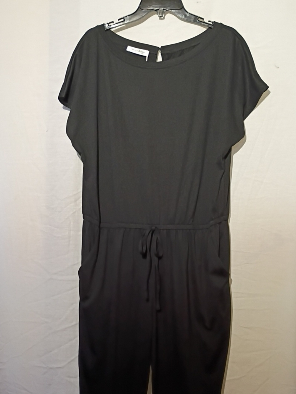 Women’s Black Short-Sleeve Drawstring Waist Jumpsuit